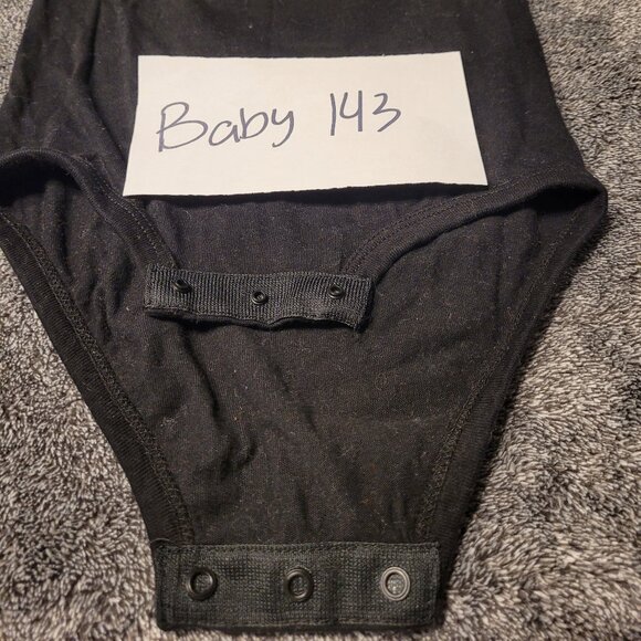 Buc-ee's Onesie - Picture 2 of 3